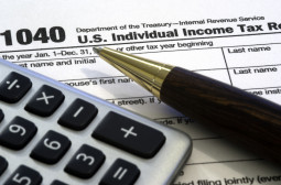 How to Become an Accountant or Auditor
